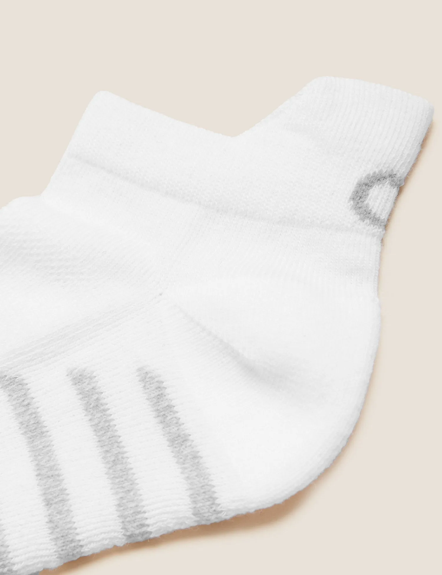 5 Pairs of Freshfeet™ Cotton Rich Diagonal Striped Sports Socks