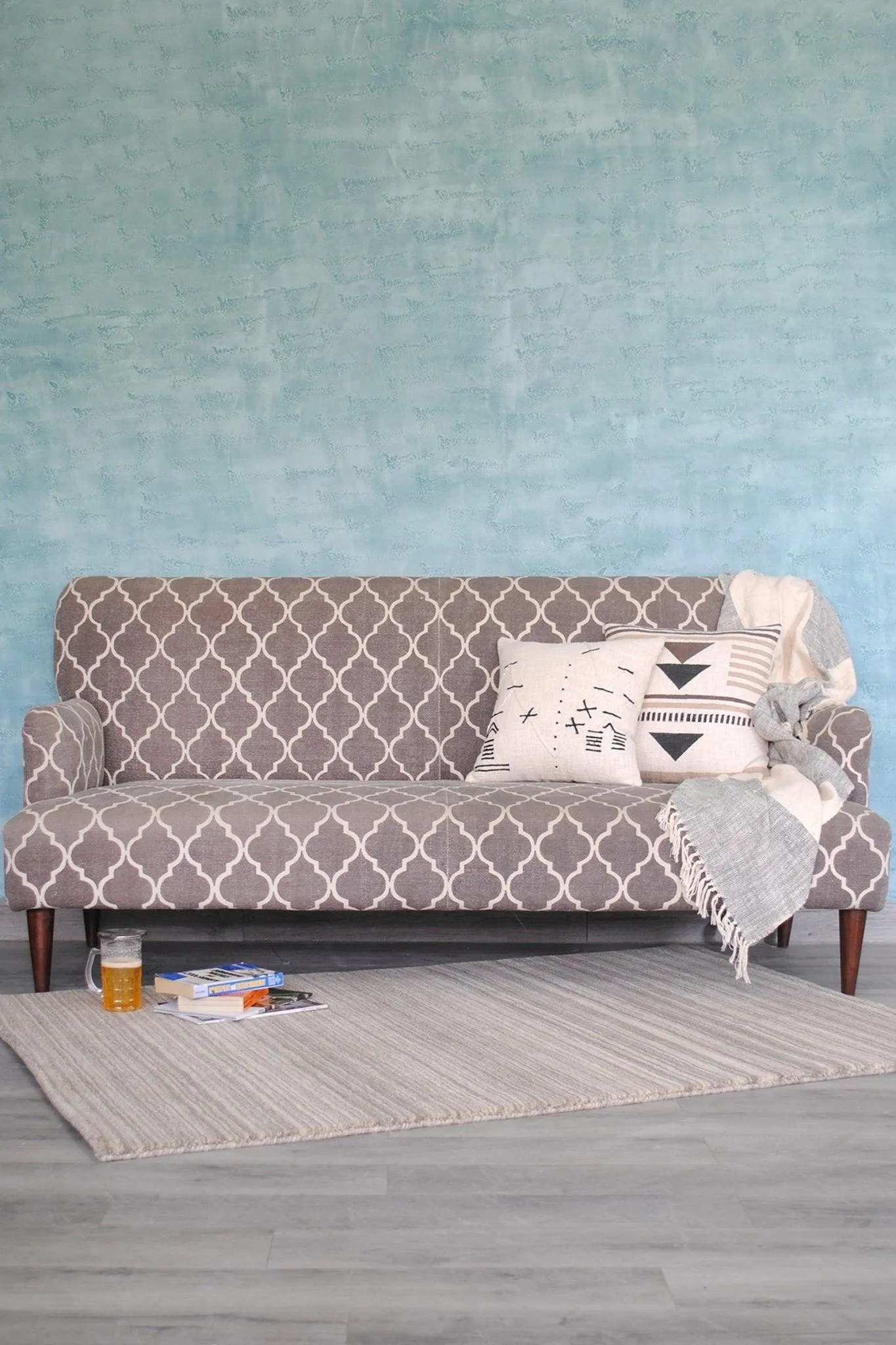 ACREAGE - PRINTED SOFA