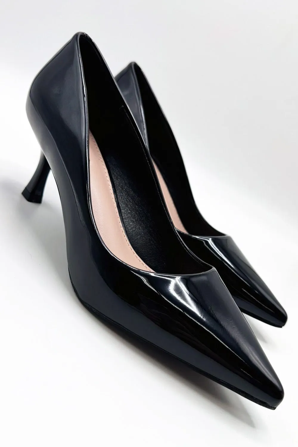 Aranea Pointed Toe Court Shoes in Black