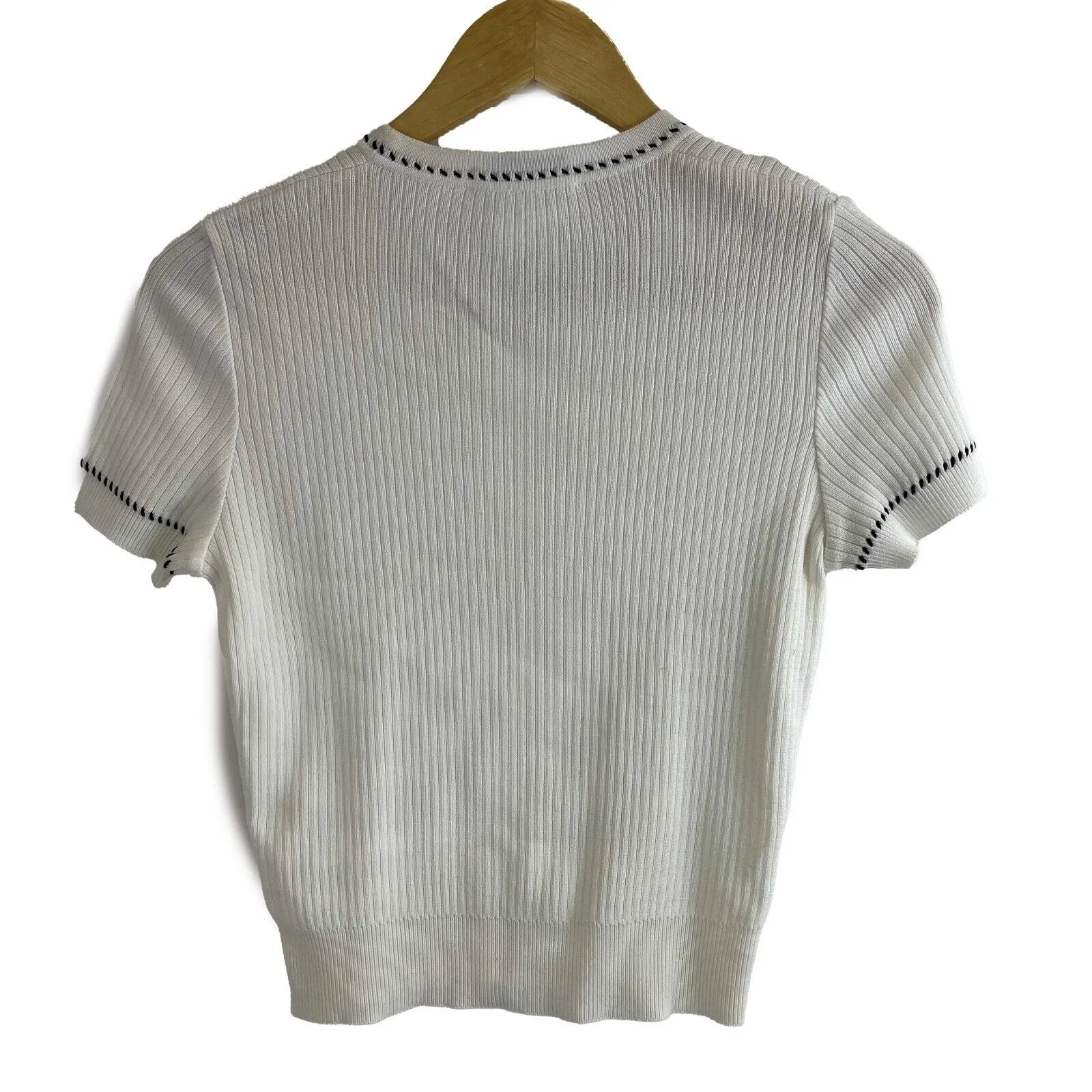 Chanel - Boutique Cropped 1996 Short Sleeve White CC Knitted Ribbed Tee 38 US 6