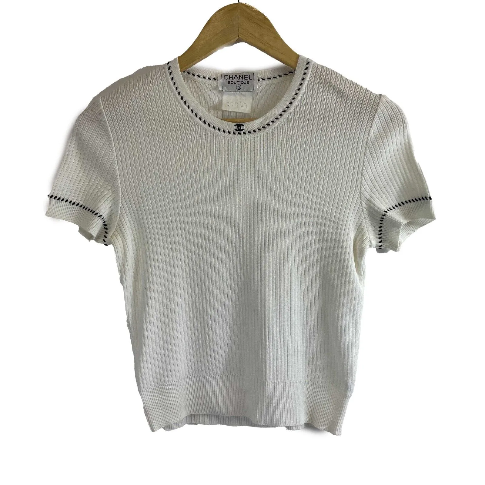 Chanel - Boutique Cropped 1996 Short Sleeve White CC Knitted Ribbed Tee 38 US 6