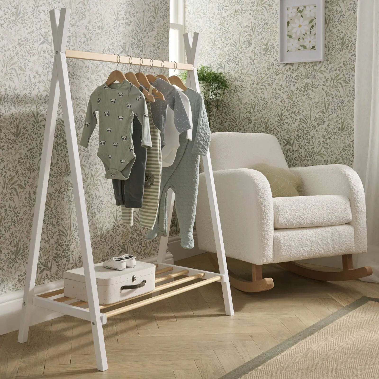 CuddleCo Nola Clothes Rail - White & Natural