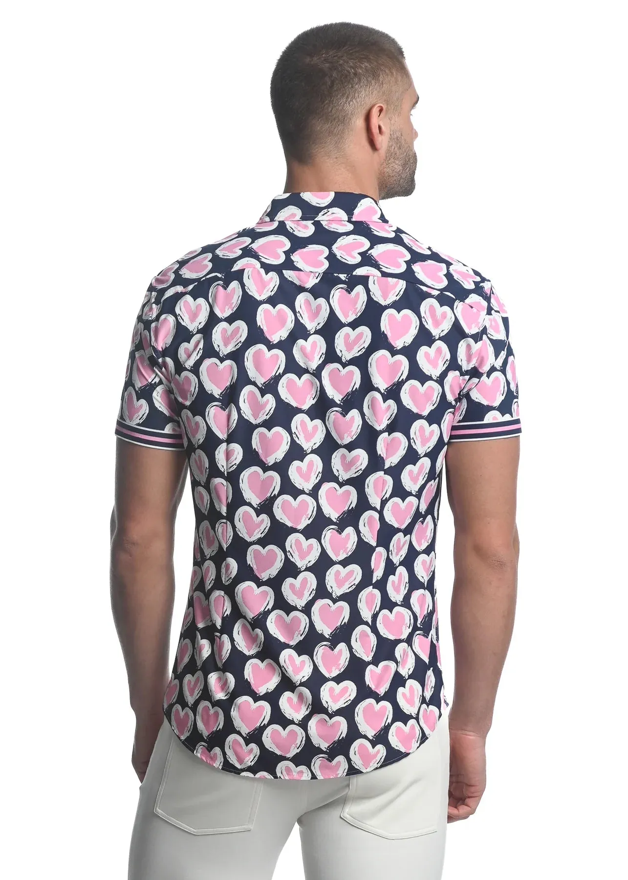 HEARTS PRINTED PERFORMANCE S/S SHIRT