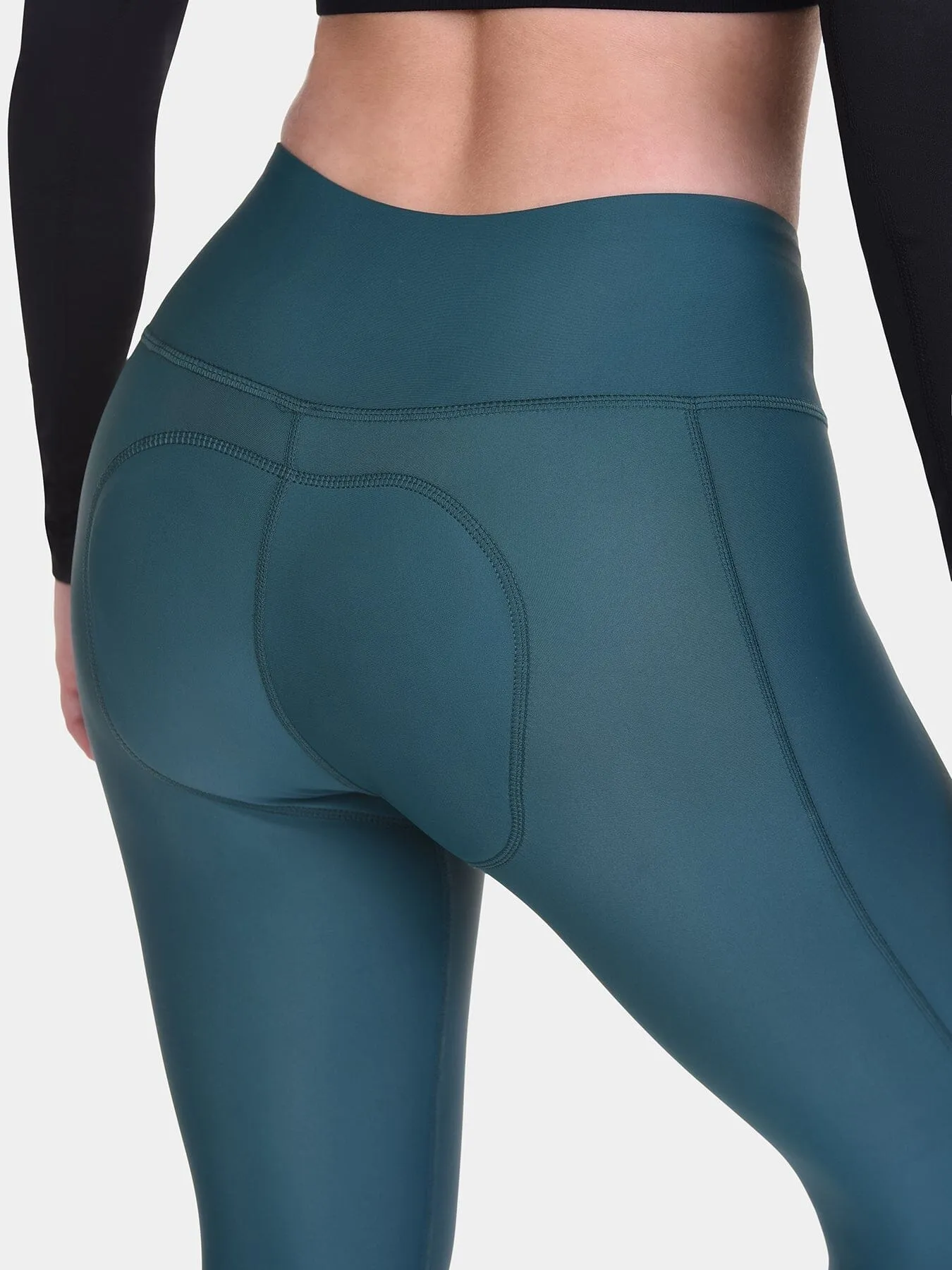 Padded Capri Cycling Leggings For Women With Reflective Strips & Side Pocket