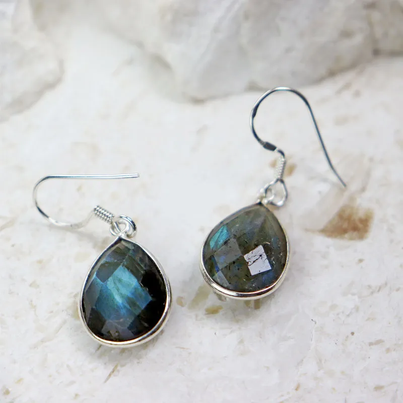 Picola Labradorite Teardrop Silver Earrings