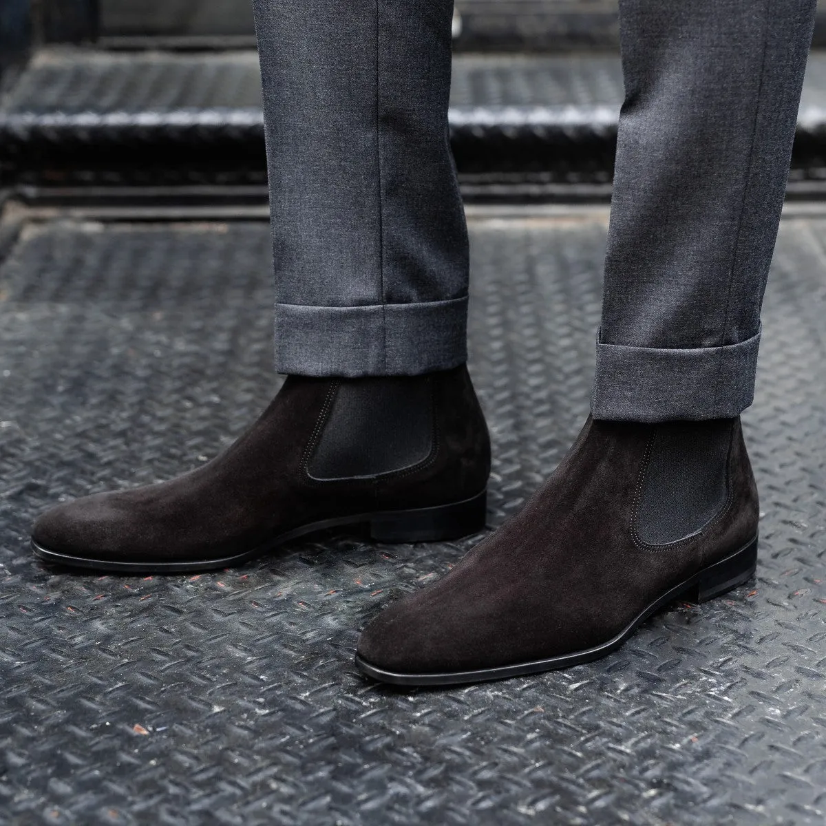 The Dean Chelsea Boot - Nero Suede